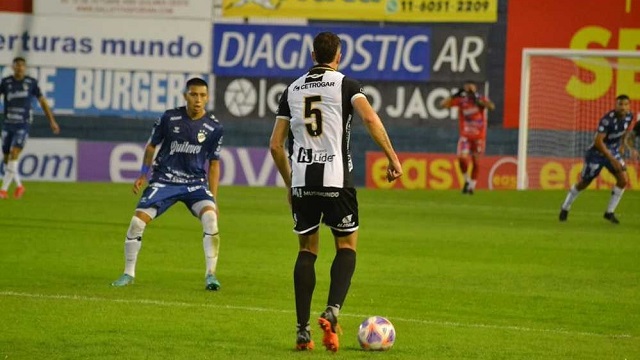 Primera Nacional: For Ever mejoró en el juego, pero sumó su séptima derrota