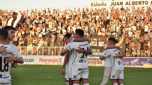 Primera Nacional: For Ever ganó un partido clave y comienza a despegarse del fondo de la tabla