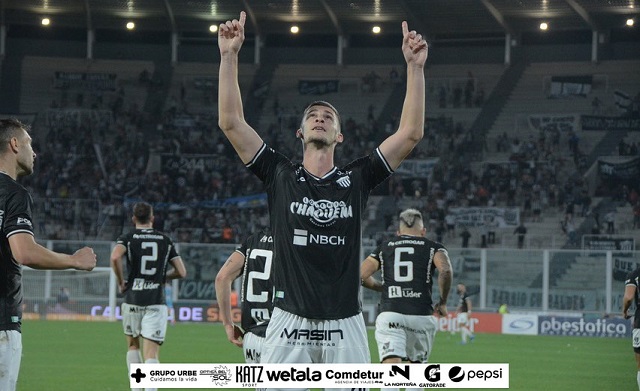 Copa Argentina: Chaco For Ever dio el golpe sobre el final y eliminó a Rosario Central