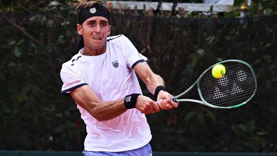 Copa Davis: Etcheverry perdió y Argentina quedó 1-1 en la serie ante Kazajistán 