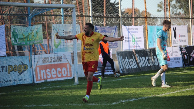 Federal A; A Sarmiento le sienta bien jugar de visitante