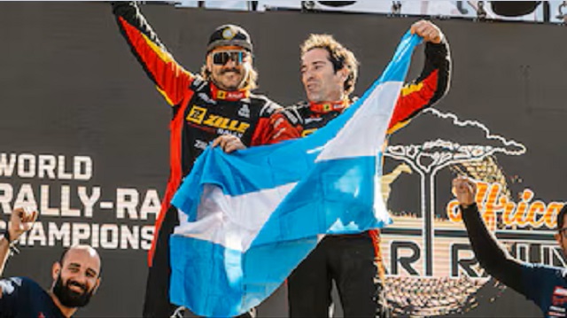 Triunfo argentino en una complicada jornada en el Rally Dakar y con un cambio al estilo F1: &ldquo;Pasamos por millones de piedras&rdquo;