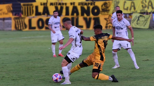 Primera Nacional: For Ever sumó una nueva derrota en Santiago