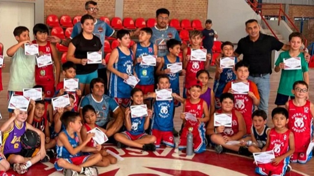 El Instituto del Deporte Chaqueño cierra el mes de febrero con una recorrida por el interior provincial