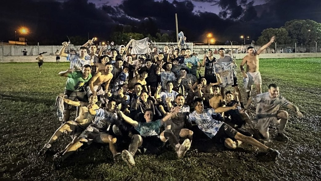 Apertura 2023: Racing se convirtió en semifinalista al ganarle a Comercio en los penales