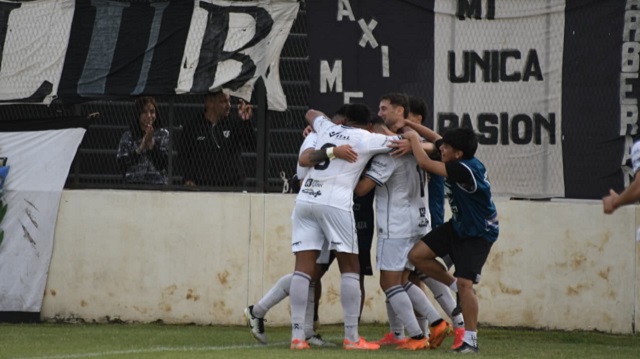Primera Nacional: A For Ever se le escap&oacute; sobre el final