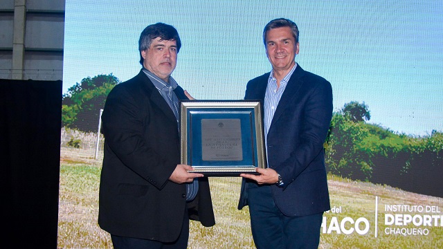 Un Siglo de F&uacute;tbol: El Gobernador Zdero acompa&ntilde;&oacute; el aniversario de la Liga Chaque&ntilde;a 