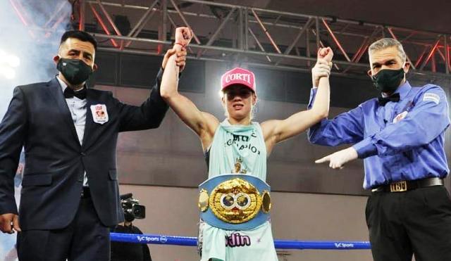 La "Princesita" Bermúdez retuvo el título Mini-Mosca FIB ante la bonaerense Tamara Demarco 