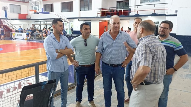 Funcionarios en el Club Villa San Martìn: “Acompañamos a cada instituciòn, como nos pide el Gobernador”