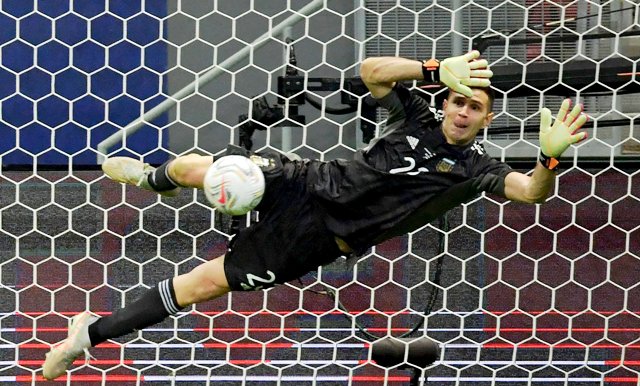 Argentina le ganó por penales a Colombia y jugará la final de la Copa América ante Brasil