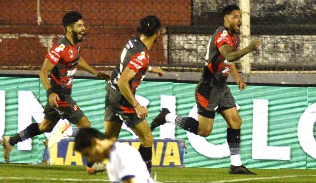 Liga Profesional: Patronato derrotó a Boca por primera vez en su historia