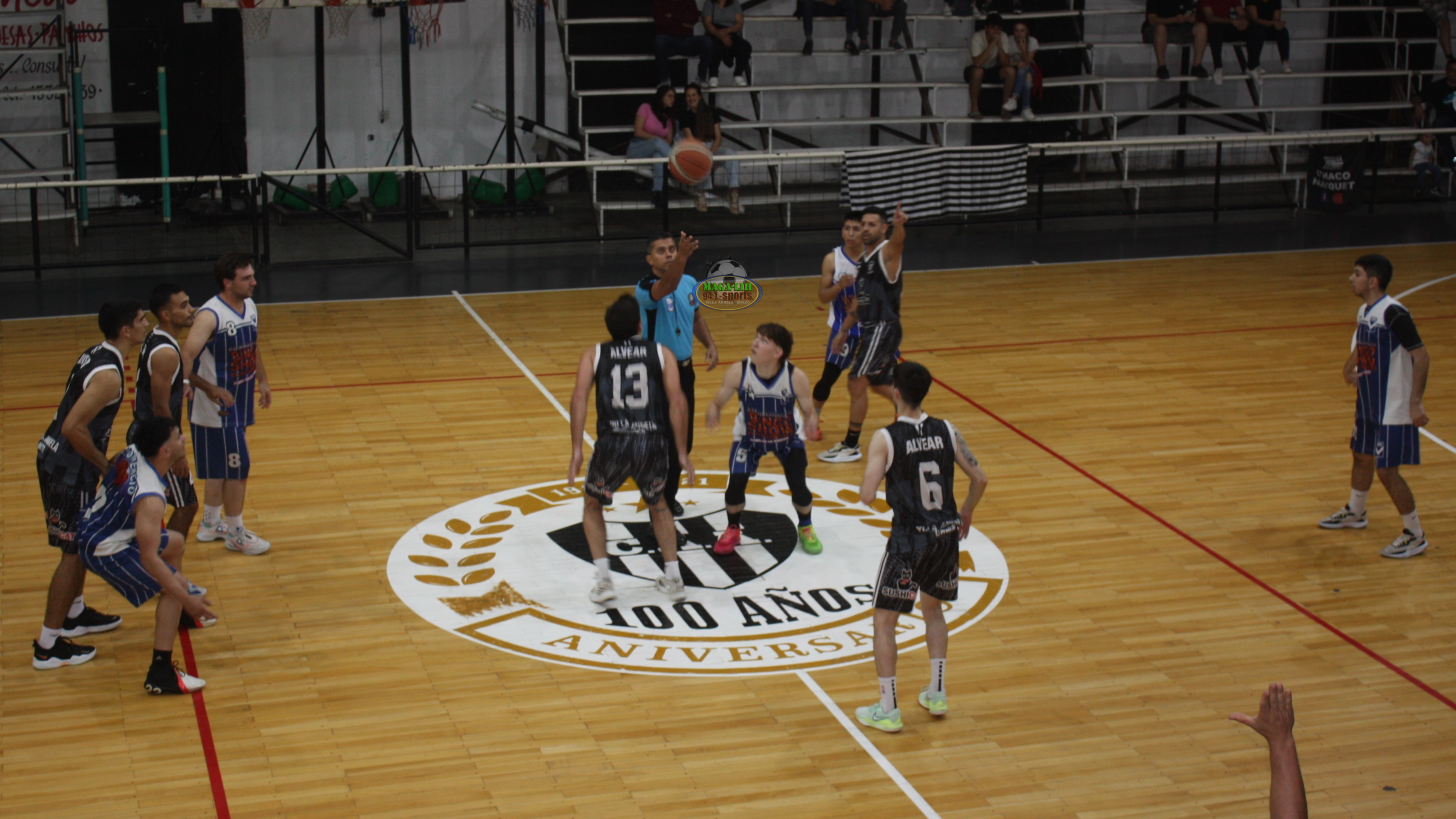 Asociativo de Básquet 2024:  Alvear cerro la fase regular con un contundente triunfo sobre deportivo Comercio