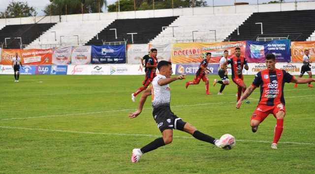 Federal A: For Ever cumplió de local y es escolta en su grupo