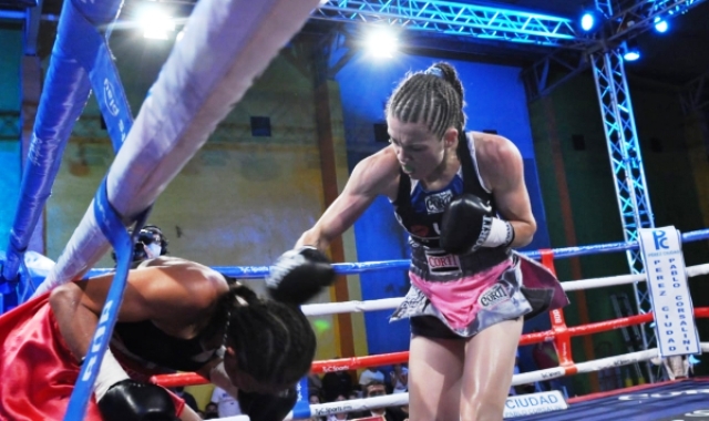 Evelin Bermúdez destrozo a panameña Pérez en Santa Fé