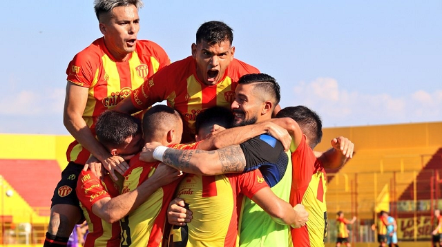 Federal A: Sarmiento se trae un gran triunfo de visitante en su debut ante Boca Unidos