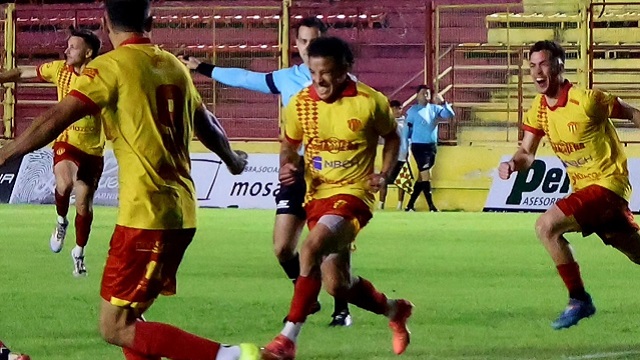 Federal A: Se completó la fecha y Sarmiento se trepó a la punta