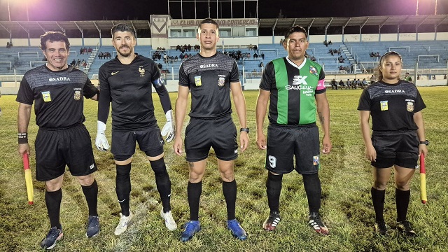 Apertura 2025: Contundente victoria de Comercio sobre Moqoit