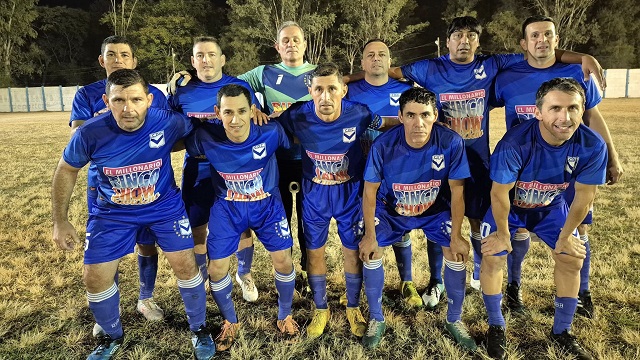 Veteranos +40: Comercio imparable, le ganó a Fuimos Héroes y mantiene su invicto de 13 fechas