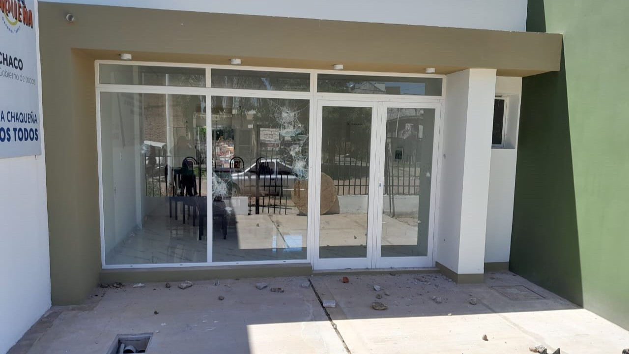 Las Breñas: Vándalos atacan la sede de la Liga del Nordoeste