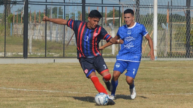 Regional Amateur 2024: El Portuario goleó en la ida ante Villa Alvear