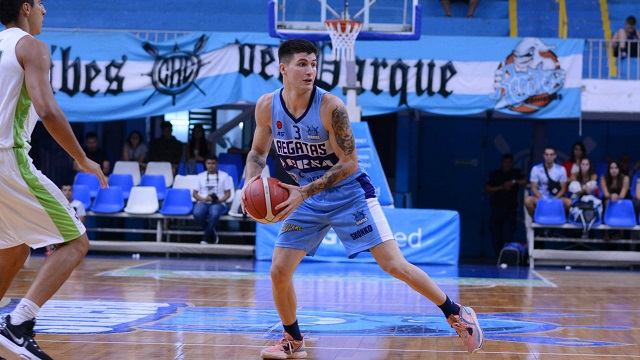 Liga Nacional: Regatas ganó de local en la vuelta del chaqueño Corbalán