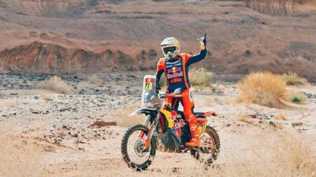 Rally Dakar: buena etapa de Luciano Benavides, que le pisa los talones al l&iacute;der en motos
