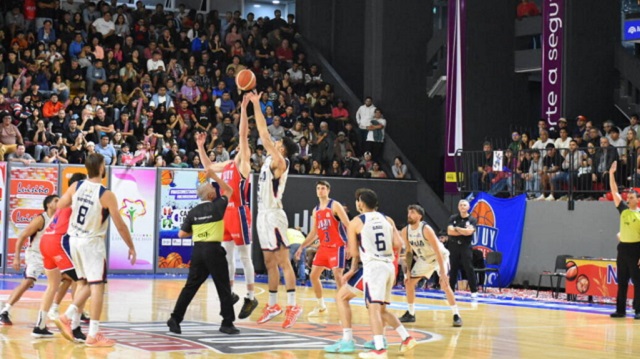 Liga Argentina: Villa San Mart&iacute;n lo supo cerrar, silenci&oacute; a una multitud y est&aacute; en octavos de final