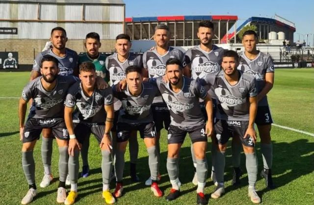 Primera Nacional: Reparto de puntos en el empate a uno entre Riestra y Chaco For Ever