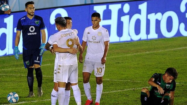 Copa Argentina: Con Arias como figura, Racing eliminó por penales a San Martín de San Juan