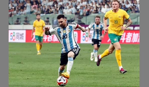 Argentina venció a Australia en el amistoso con un Messi brillante