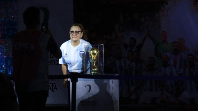 Las copas de la Selección Argentina llegaron a Resistencia: las 10 mejores fotos de la muestra