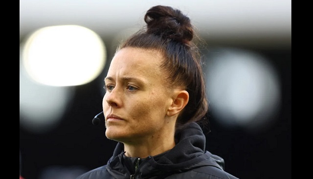 Una mujer árbitro dirigirá en la Premier League por primera vez en la historia