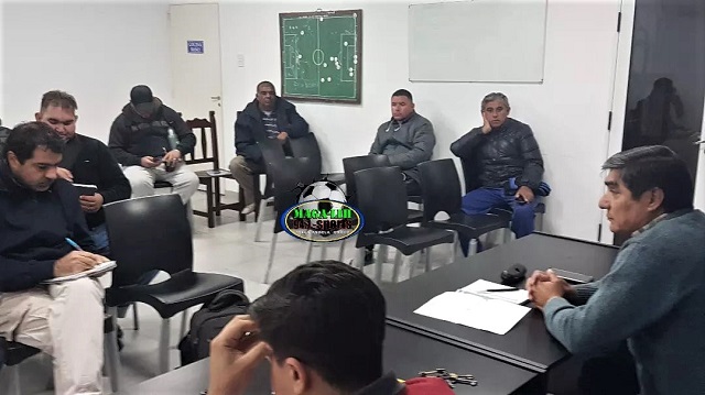 El fútbol de Afoch solo se juega en Juveniles, Infantiles y Femenino