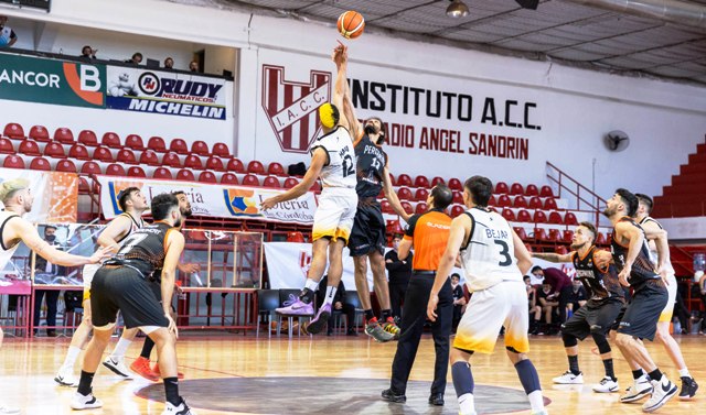 Torneo Federal: Pergamino derrotó a Comu en el comienzo del Cuadrangular Final