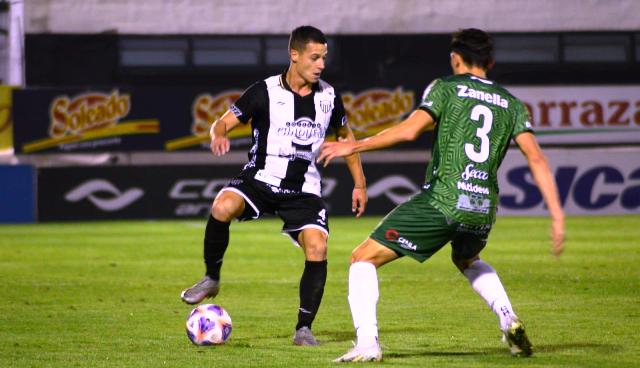 Primera Nacional: Una nueva caída de For Ever