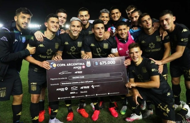 Copa Argentina: Racing lo dio vuelta sobre el final, eliminó a Sportivo Belgrano y avanzó a los 16avos