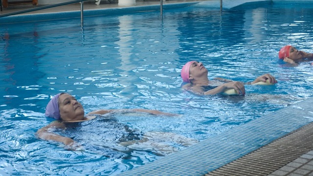 Jaime Zapata: Se encuentra funcionando a pleno la pileta climatizada  