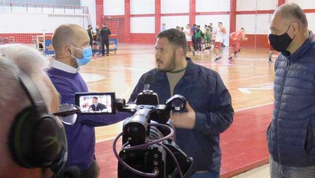 Volvió el básquet capitalino con competencia televisada