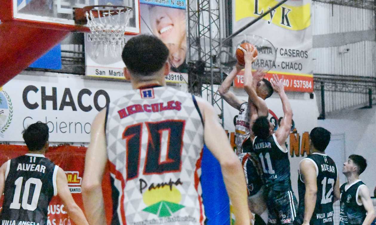 Pre Federal 2023: Hércules se hizo fuerte de local en un partido muy accidentado puso la serie 1 arriba