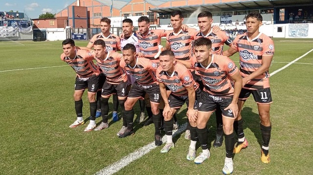 Primera Nacional: For Ever perdió y quedó último