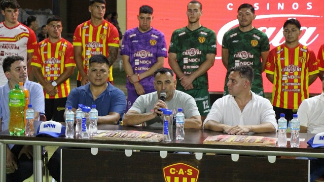 DEPORTES ACOMPA&Ntilde;O AL &ldquo;DECANO&rdquo; EN SU PRESENTACI&Oacute;N DE LA NUEVA INDUMENTARIA