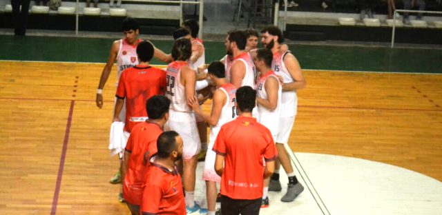 Liga Federal: Estudiantes puso primera y se adelantó en la serie ante Hindú