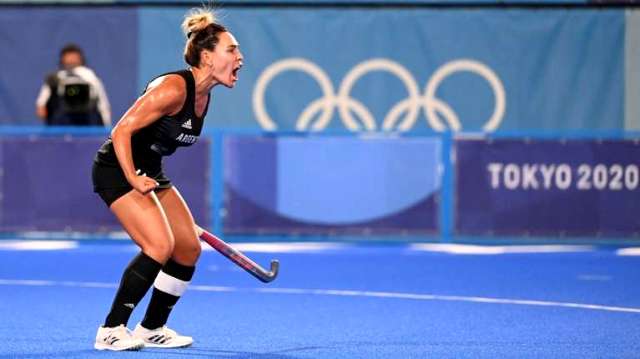 Hockey: Noel Barrionuevo se despidió de Las Leonas