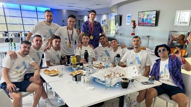 Qatar 2022: Mates y medialunas: así fue el desayuno de los jugadores en el predio de la AFA