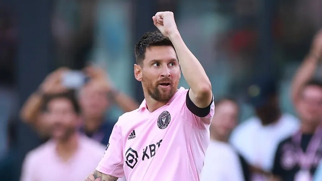 Con un doblete de Messi, el Inter Miami le ganó al Nashville SC