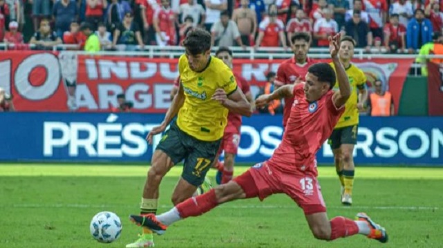 Argentinos se impuso por penales ante Defensa y Justicia y es semifinalista 
