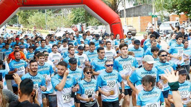 Proyecto Casa de los Chaqueños en Bs. As: El Gobernador Zdero acompaño la 11º Maratón Convivencia 2024