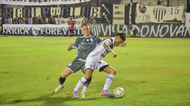 Primera Nacional: For Ever y otro golpe al mentón: cayó ante Temperley
