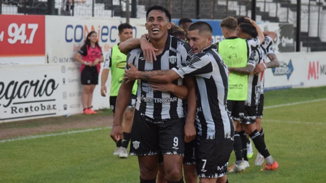 Primera Nacional: Triunfazo de For Ever para quedar a tiro del Reducido