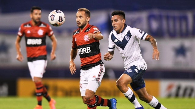 Copa Libertadores: Vélez terminó sucumbiendo sobre el final ante la mayor jerarquía de Flamengo